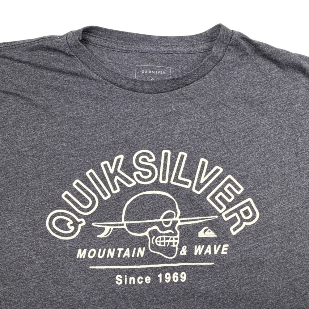 Quiksilver Mens Graphic T-Shirt Charcoal Grey Skull Surfboard Size M Regular Fit